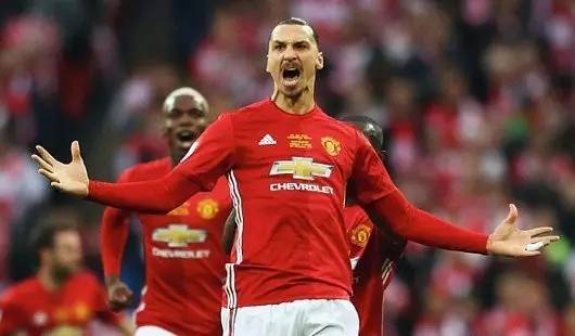 德甲第1輪多特蒙德5-2法蘭克福 哈蘭德3傳2射參與全隊所有進球.